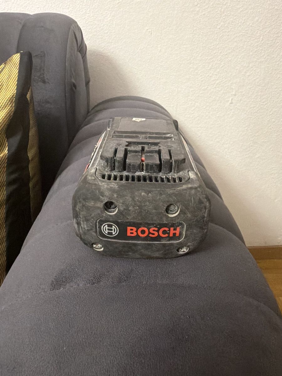 Bosch Accus & piles: Bosch Batterie  – D'occasion à Dietikon par una_y6wy