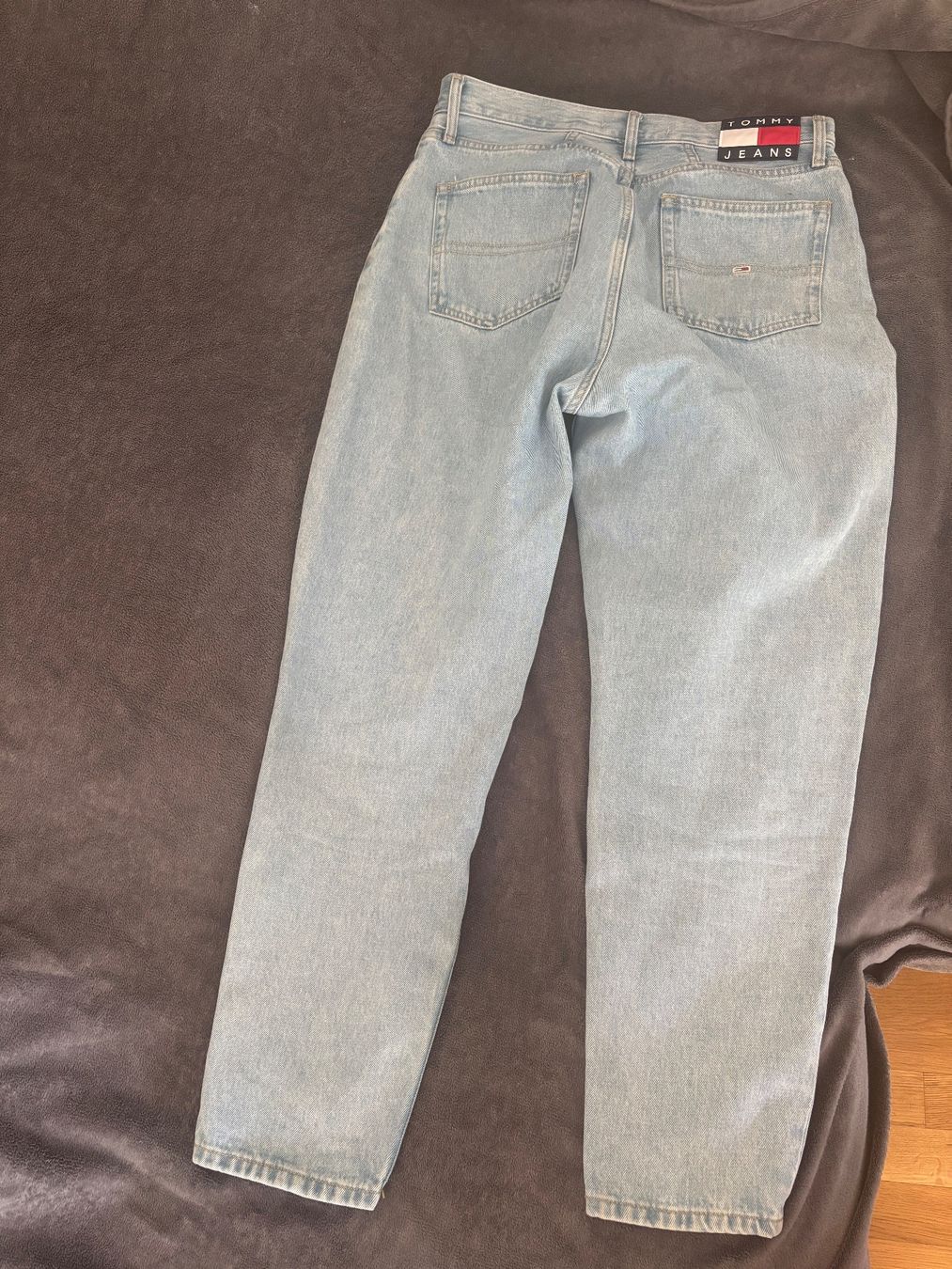 Tommy Hilfiger Jeans: Tommy Jeans – Usato da Bern venduto da Iuliia_novova 2