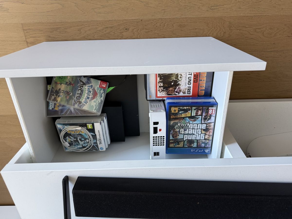 Mömax TV Möbel: TV möbel – Neu (gemäss Beschreibung) aus Suhr von naomau 2