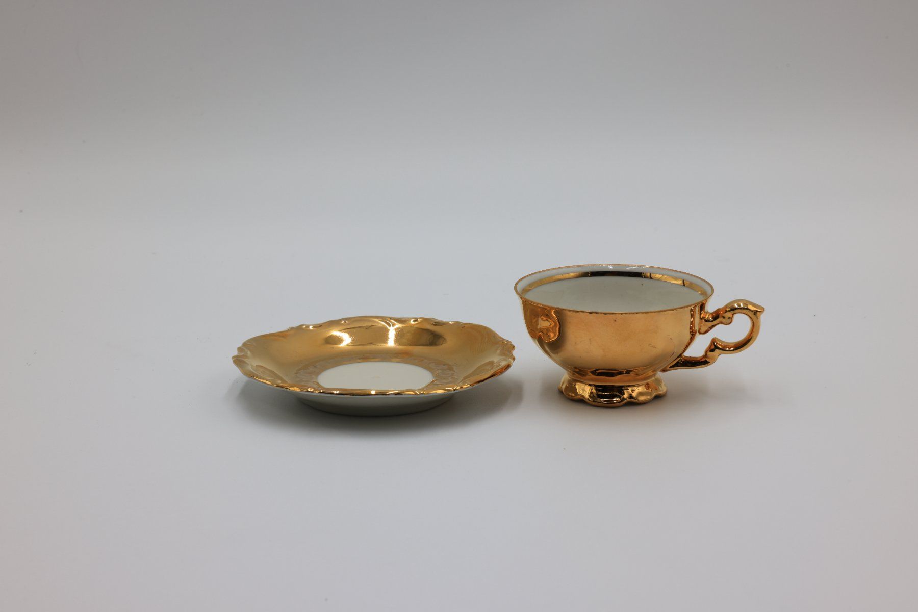 Tazze: Tasse à café et soucoupe dorées – Usato da CHENE-BOURG venduto da Praslin 2