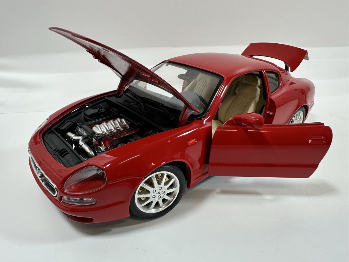 Bburago Modellini d'auto: Maserati 3200GT 1:18, rot, BBURAGO  – Usato da Zofingen venduto da rf9_x2xt 8