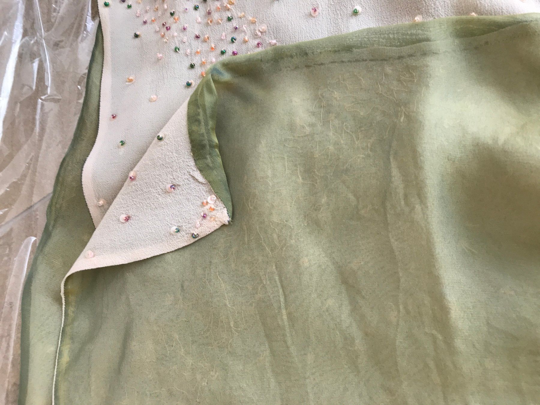 Foulards, Tücher & Schals: 2 handgemachte Foulards, Seide bestickt – Gebraucht aus Dübendorf von nerino03 1