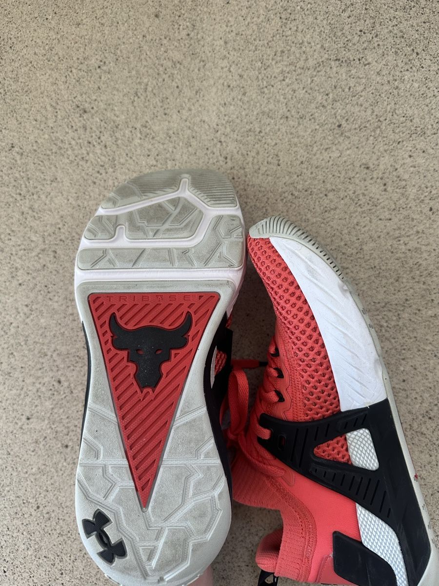 Under Armour Scarpe da donna: Under Armour Sneaker 38 Dwayne Johnson – Usato da Schlieren venduto da cor_jgb7 4