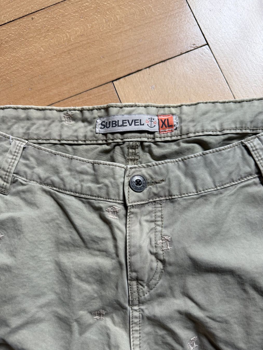 Hosen: SUBLEVEL - Shorts khaki XL – Gebraucht aus Zürich von Diazaio 1