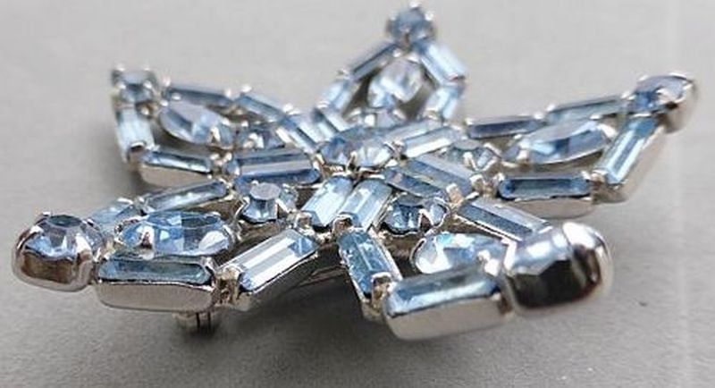 Spille & Fermagli: Vintage Brosche 50s / broche 50s – Usato da Sonceboz-Sombeval venduto da Artdecolove 1