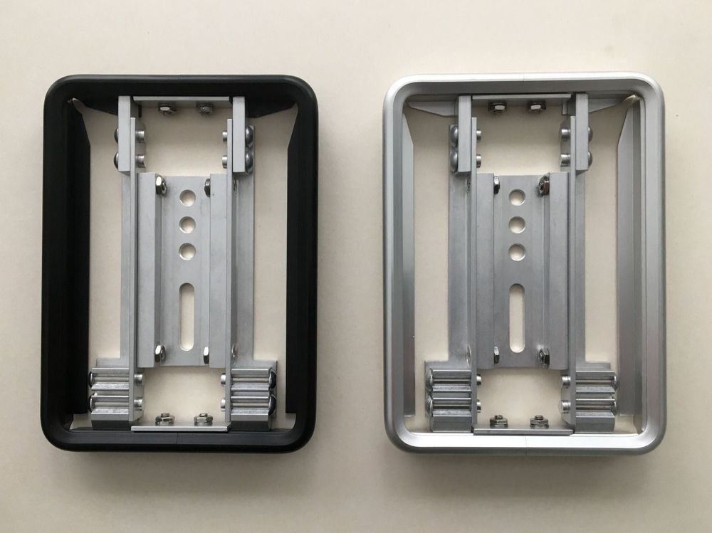 Parti ricambio per ciclomotori: Kennzeichenhalter aus Aluminium für Mofa/Bike – Nuovo e nell'imballaggio originale da Chur venduto da Bart88 1
