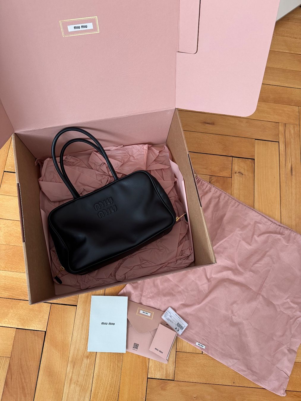 Miu Miu Borse da donna: Miu Miu Beau Tasche – Usato da Solothurn venduto da Vintage87