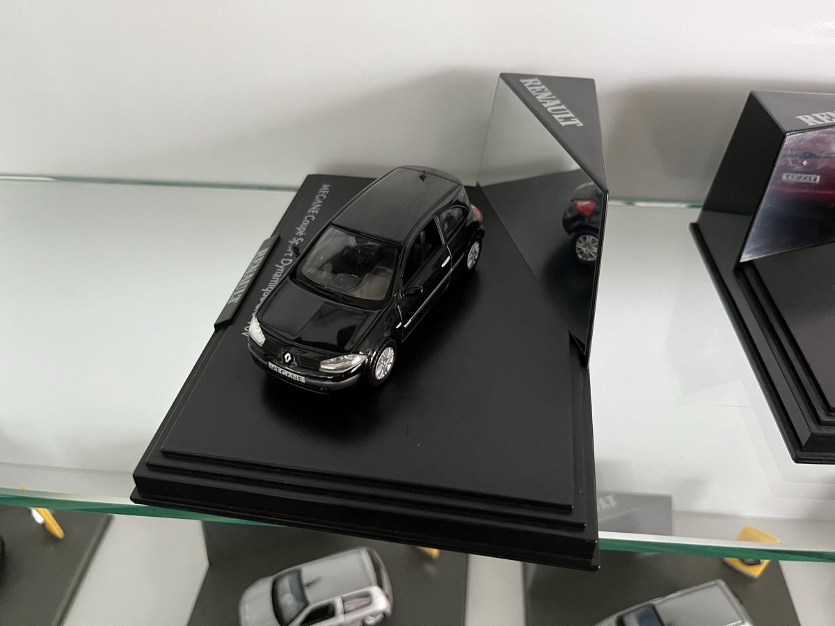 Renault Modellini d'auto: Renault Megane II verschiedene – Usato da Kräiligen venduto da tisala 1