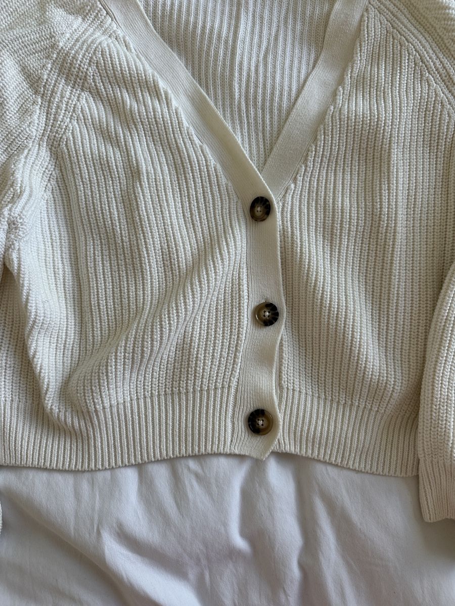 Monki Pulls & Sweat-shirts: Weisser Strick Cardigan – D'occasion à Zürich par Laui91 2