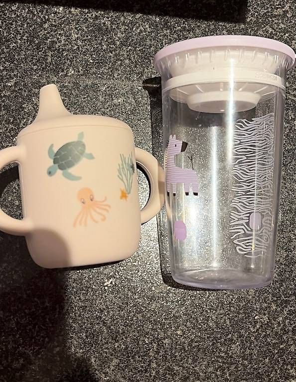 Repas pour bébés: Trinkbecher – D'occasion à Moosseedorf par mari-53