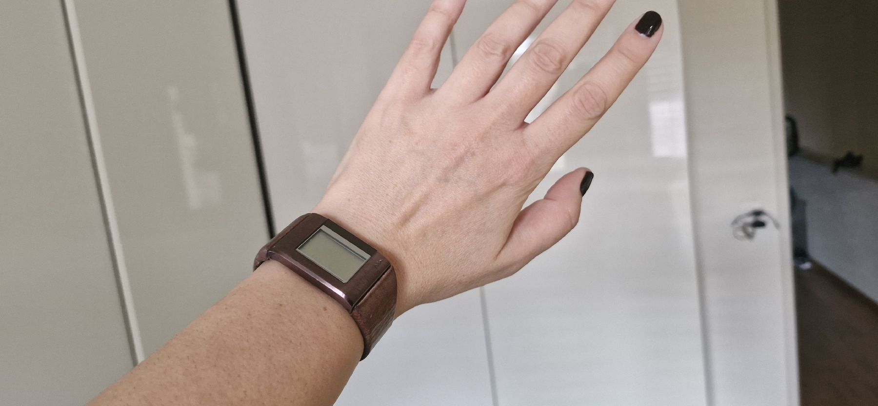 Uhren: Sleek Brown Wristwatch St. Oliver – Gebraucht aus Bonstetten von Denitza87 2