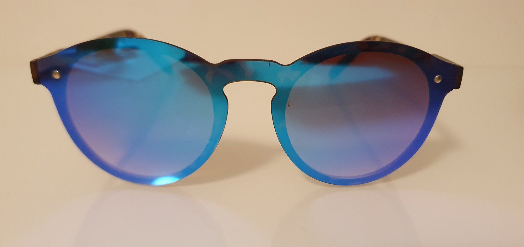 Occhiali & Lenti: Sonnenbrille blau braun stylisch – Usato da Stansstad venduto da InStyle8 4