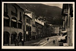 AK Locarno, Strasse mit Arkaden