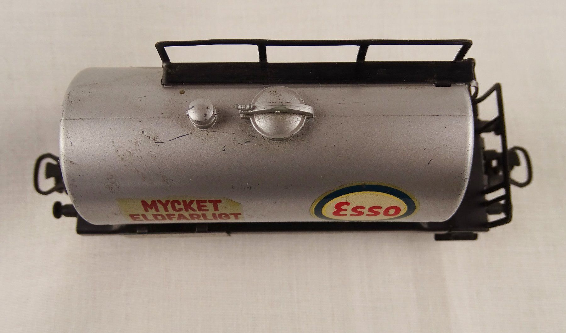 Modelleisenbahnen: MÄRKLIN 4524 ESSO MYCKET ELDFARLIGT – Gebraucht aus Grüningen von Kartensammler 1