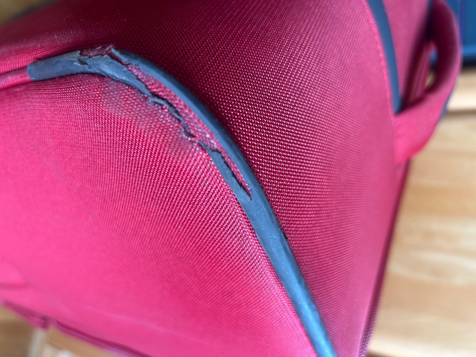 Samsonite Valigie: Samsonite Koffer himbeerrot – Usato da Zürich venduto da Orangegirl 5