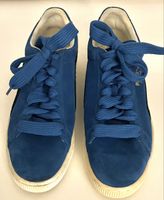 Blaue Herrenturnschuhe PUMA Suede. Gr. 43
