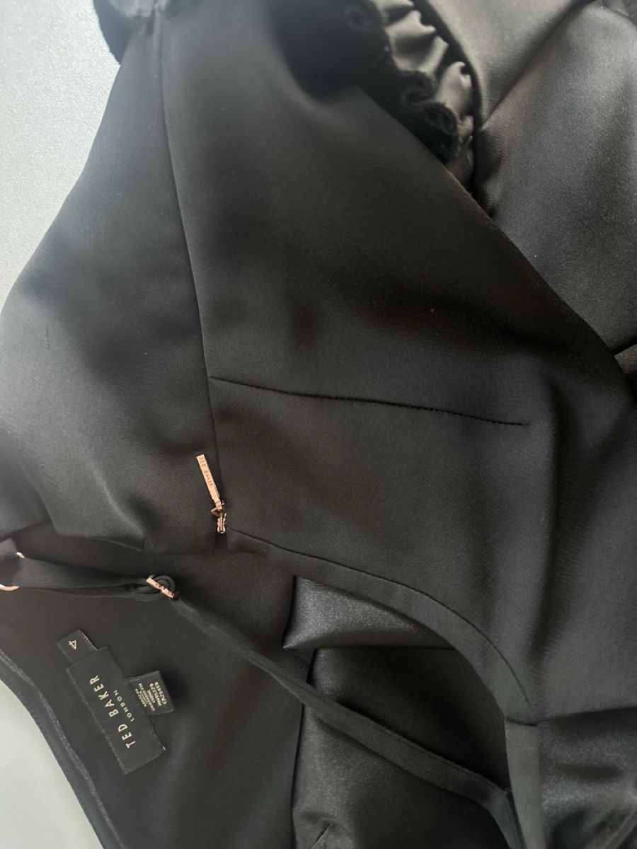 Ted Baker Tute: Ted Baker Jumpsuit, Gr. 4 – Usato da Frenkendorf venduto da Katrin02 2