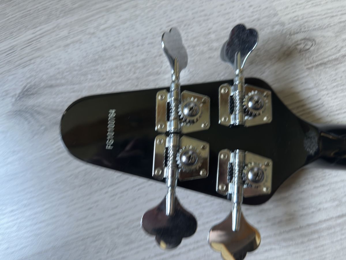 Strumenti musicali: Burny BVB Flying V Bass  – Usato da Recherswil venduto da Geruempel 6