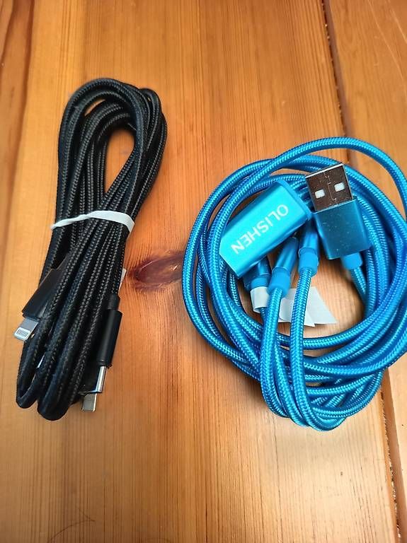 Cavi: 2 Neue USB C Kabel 2 m lang – Nuovo e nell'imballaggio originale da Aesch BL venduto da Saskia019