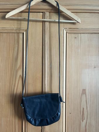 retro Handtasche Leder dunkelblau