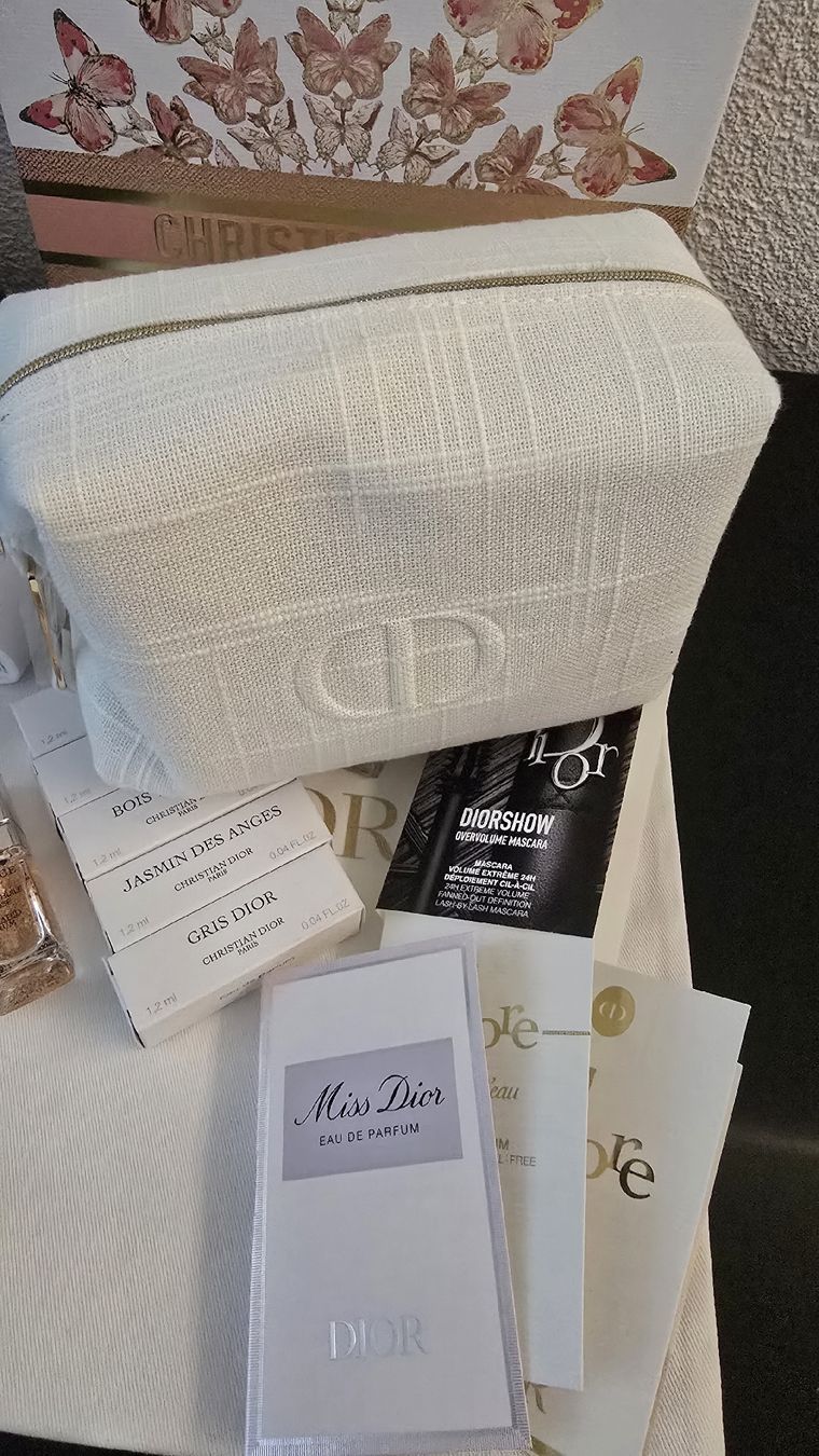 Dior Altro per la cura del corpo: Dior Beauty Set mit Solar Öl – Nuovo (secondo la descrizione) da wallisellen venduto da funkelsternchen5 8