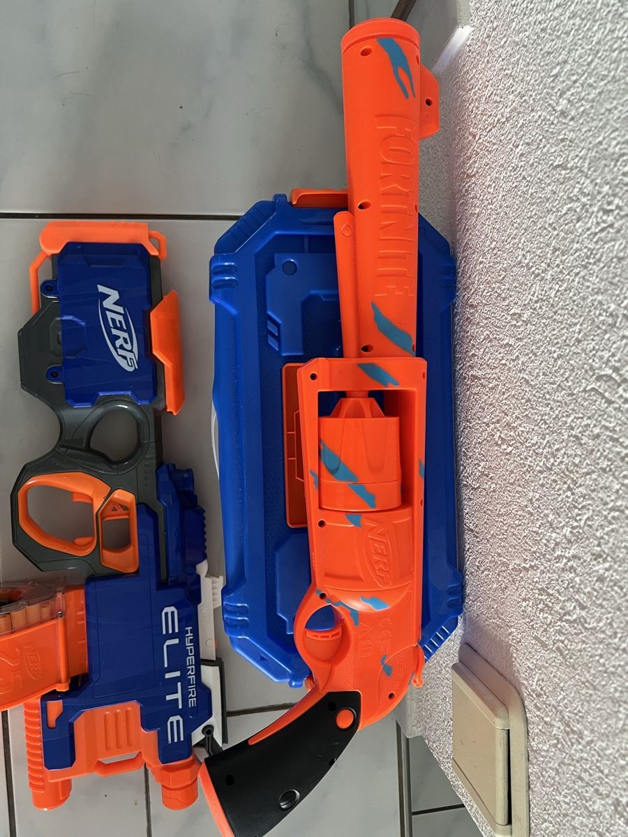 Nerf Giocattoli: Nerf Blaster Set Hyperfire Fortnite mit X-Shot Munition – Usato da Bülach venduto da ain_g8xc 1
