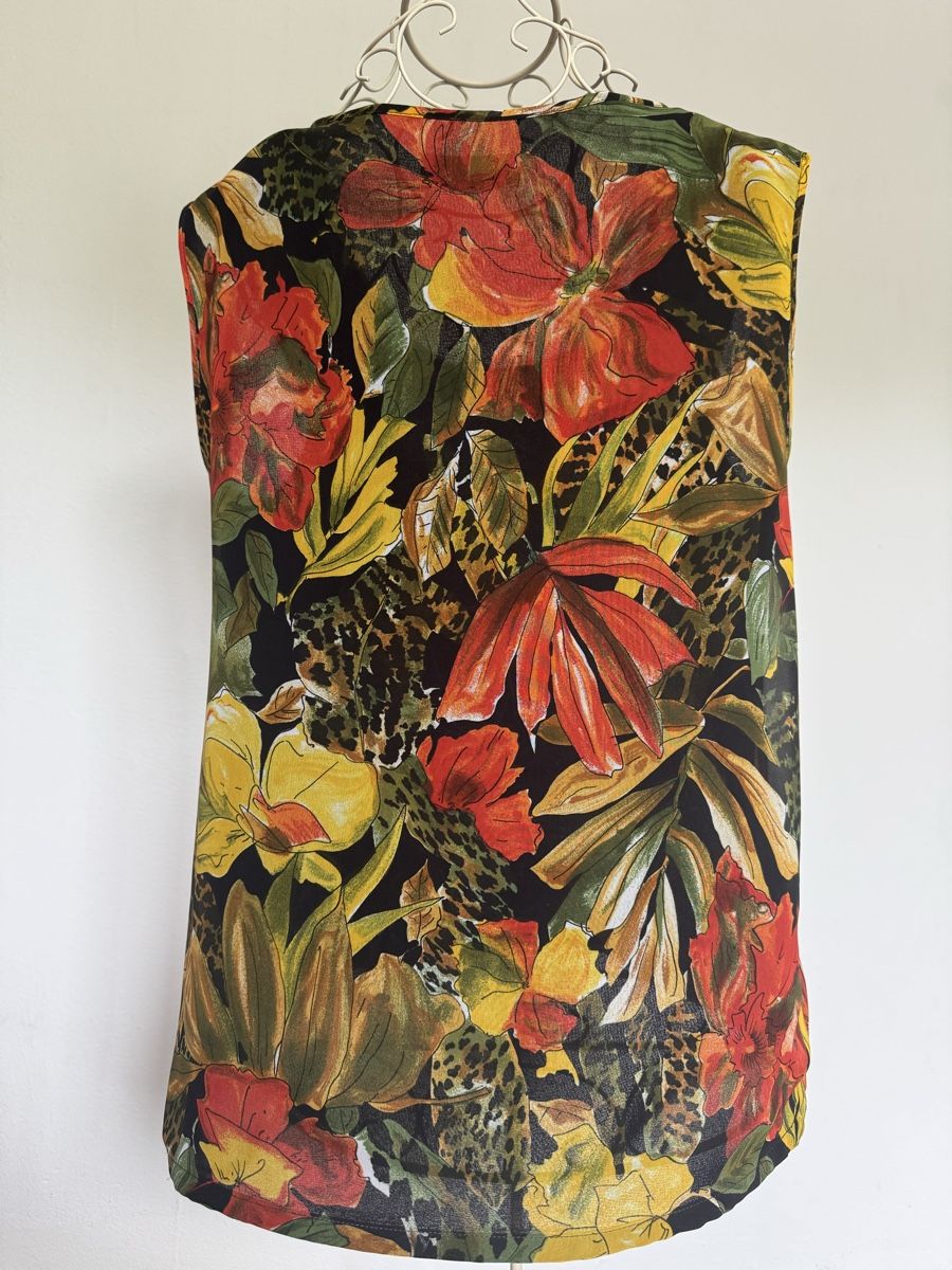 Finkid Top: Fink Modell Top Blumenprint Grösse 38 Polyester 100% – Nuovo (secondo la descrizione) da Kilchberg ZH venduto da Suisse500