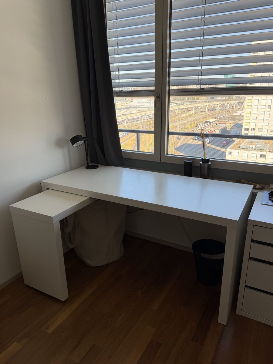Schreibtische: Schreibtisch Ikea – Gebraucht aus Zürich von nin_fbg2