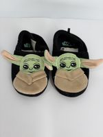 Star Wars Baby Yoda Hausschuhe/ Finken Gr. 30/31 von H&M 