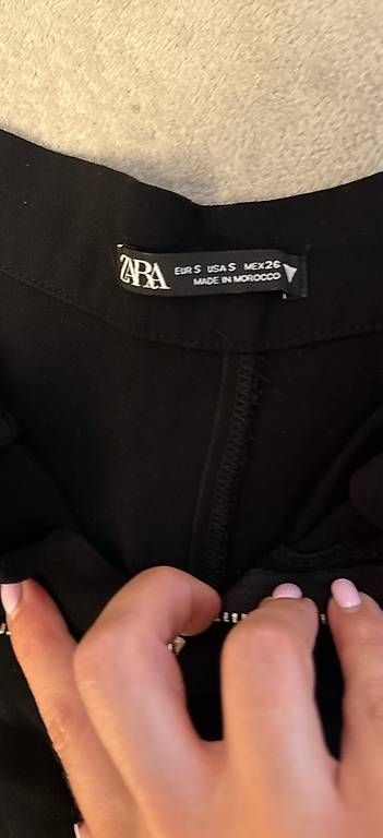 Zara Pantaloni: Sommerliche Shorts in Gr. S – Nuovo (secondo la descrizione) da Dietikon venduto da lui_v6cj 1