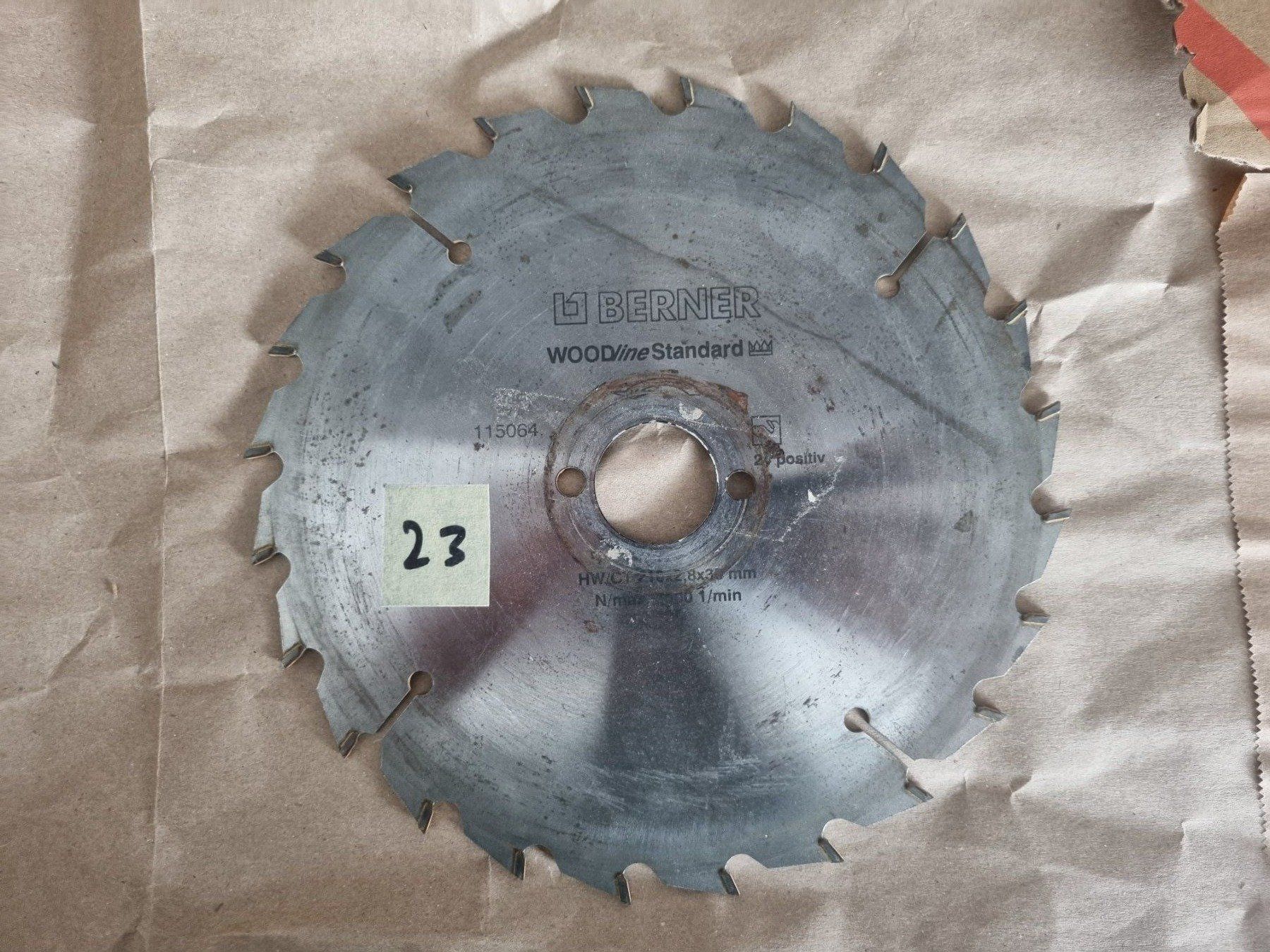 Seghe: Sägeblatt 210x2.8x30 – Usato da Buchs AG venduto da schnoderhong