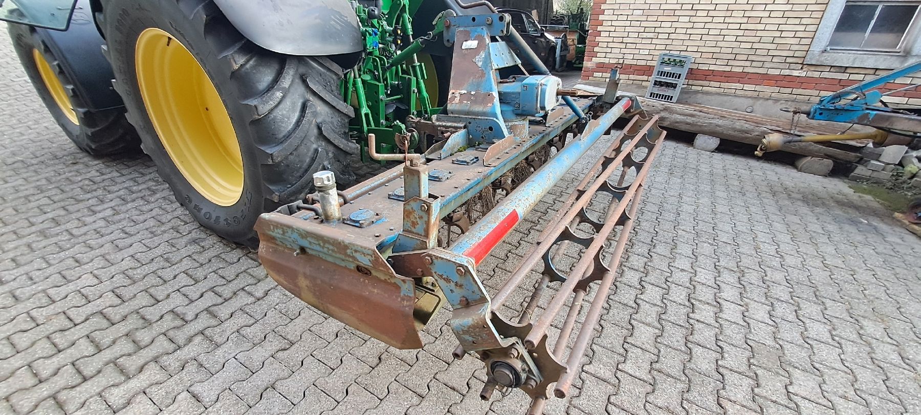 Tutte le macchine: Kreiselegge Falc Fox 3000 – Usato da Niederbüren venduto da Johnydriver