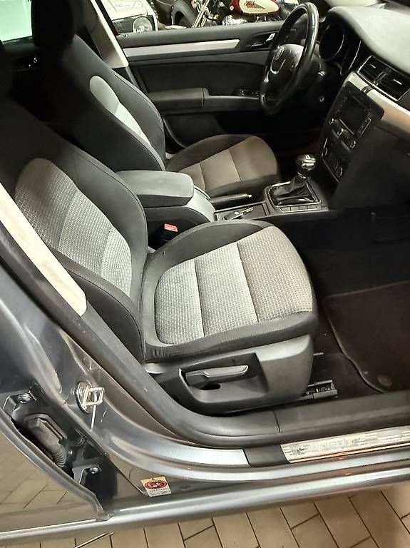Automobili: Skoda 4x4 superb combi – Usato da locarno venduto da Chiconess1 3