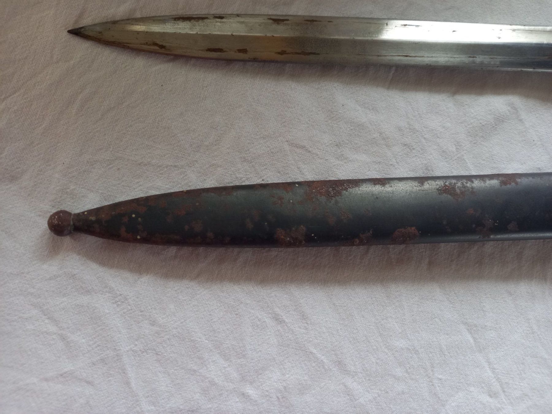 Schweizer Armee Armi bianche: Baïonnette d'ordonnance, modèle 1918 avec son fourreau – Usato da Rossens FR venduto da Souris1 4