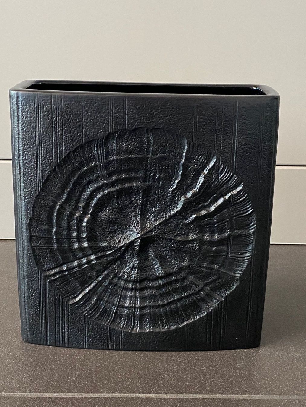 Rosenthal Vasi & Recipienti: Rosenthal Martin Freyer Vase schwarz – Usato da Oberwil BL venduto da NiceSwitzerland