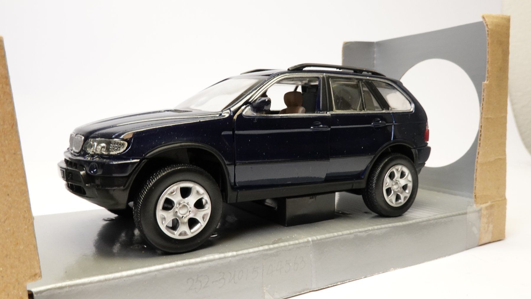 Modellini d'auto: e54 1/ 32 NewRay BMX X5 blau – Usato da Thun venduto da evinka_gmbh 1