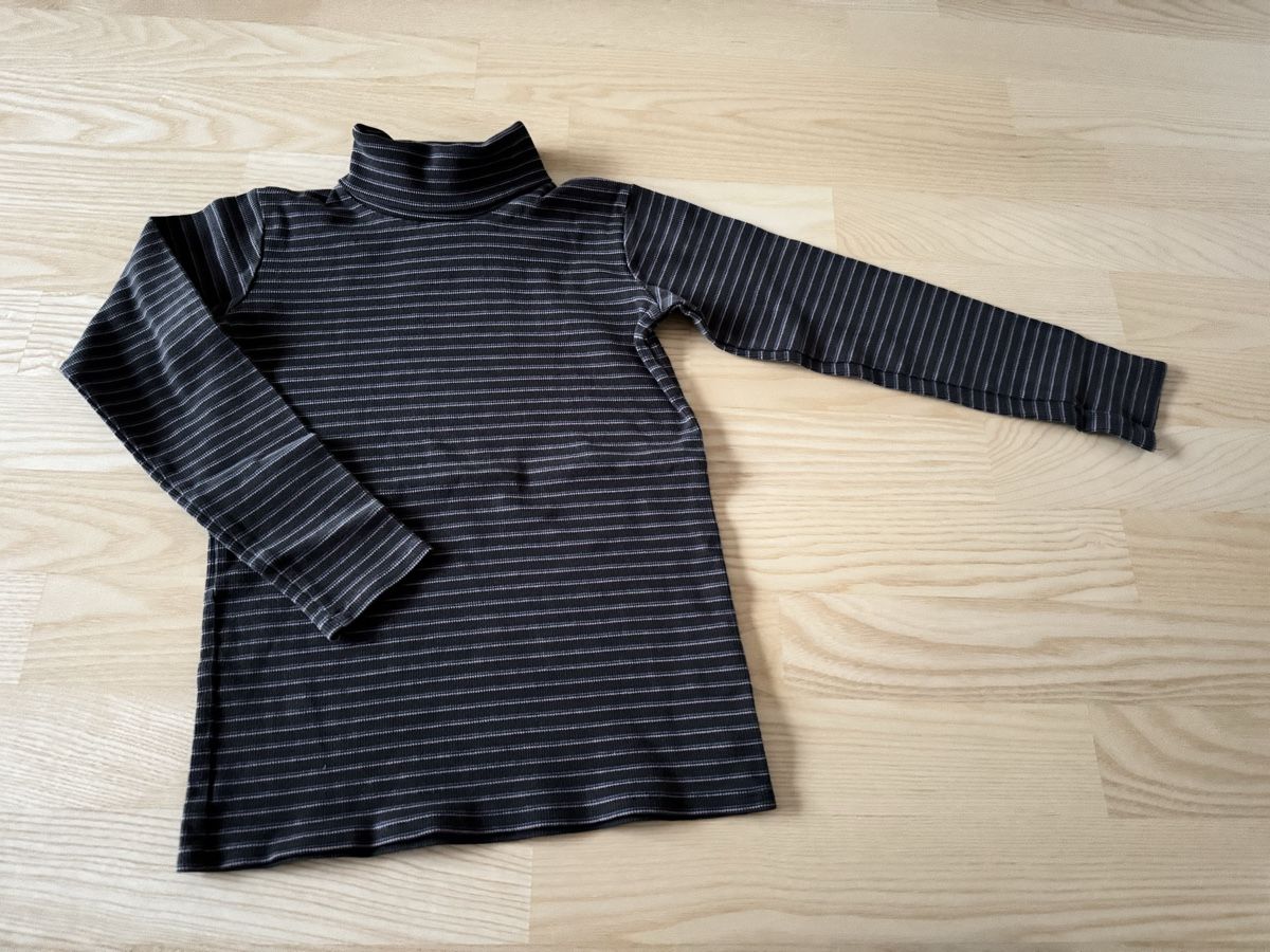 Lotti & Set di vestiti: Mädchen Kleiderpaket, Gr. 122/128 – Usato da Genthod venduto da Tidus04 3
