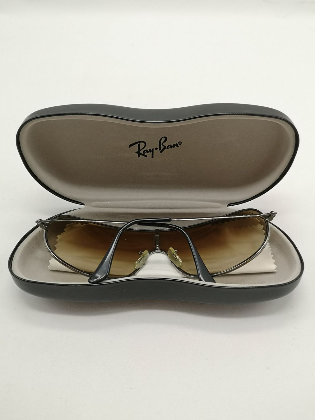 Ray-Ban Occhiali & Lenti: RAY-BAN / Super Offre !! – Usato da Bulle venduto da italicum 1