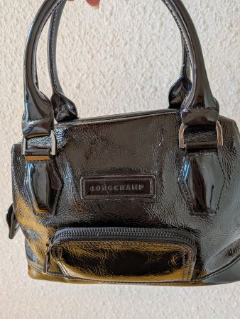 Schwarze Lackleder Tasche von Longchamp Zustand wie neu.