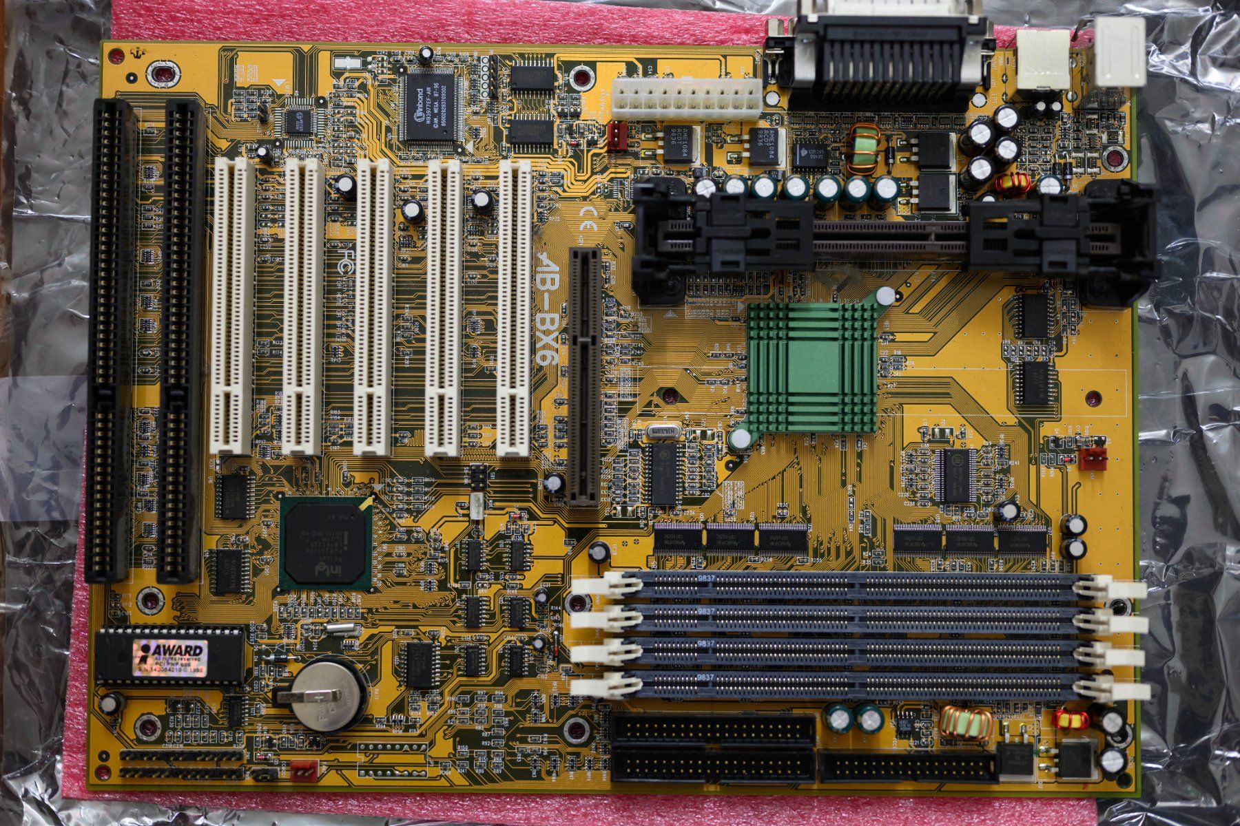 Mainboards: ABit BX6 (440BX) | Celeron + Extra CPU | RAM | CMI8330 – Gebraucht aus Uitikon Waldegg von palomurin