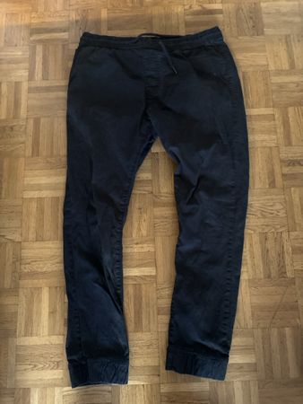 Pantalon  FSBN noir taille L en bon état