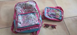 Sac à dos + sac a main + lunettes de soleil 