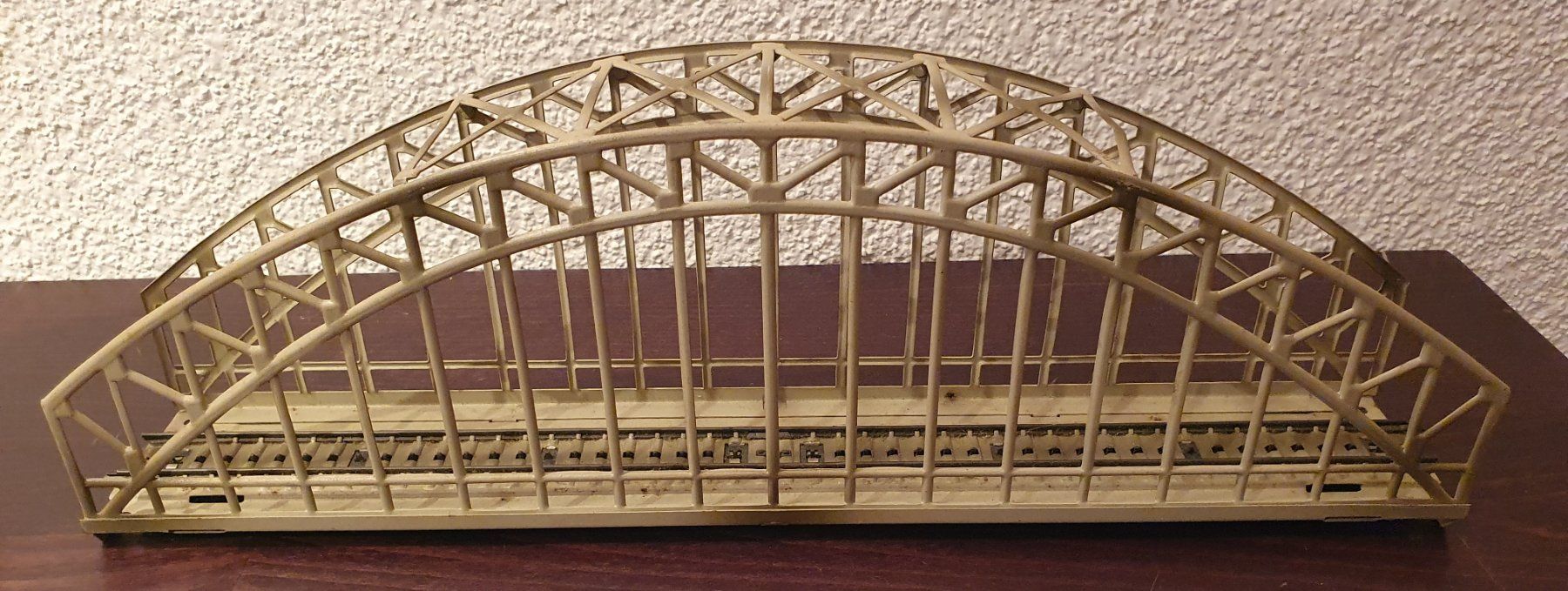 Märklin Modellini di ferrovie: MÄRKLIN: BLECH BOGENBRÜCKE M-GLEIS – Usato da Biglen venduto da taunus82