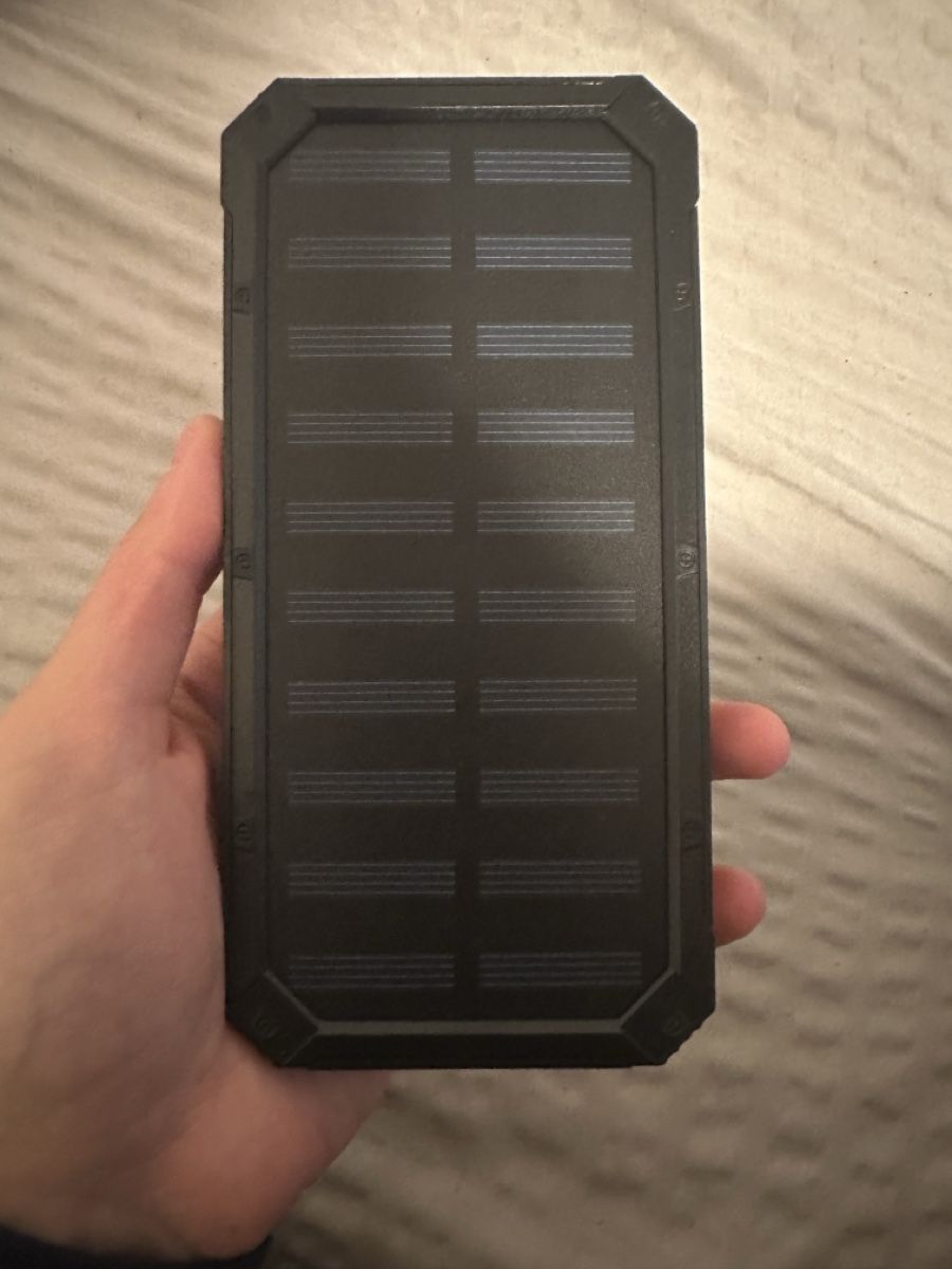 Caricabatterie: Solar Powerbank – Nuovo (secondo la descrizione) da Dietikon venduto da sal_zdn5
