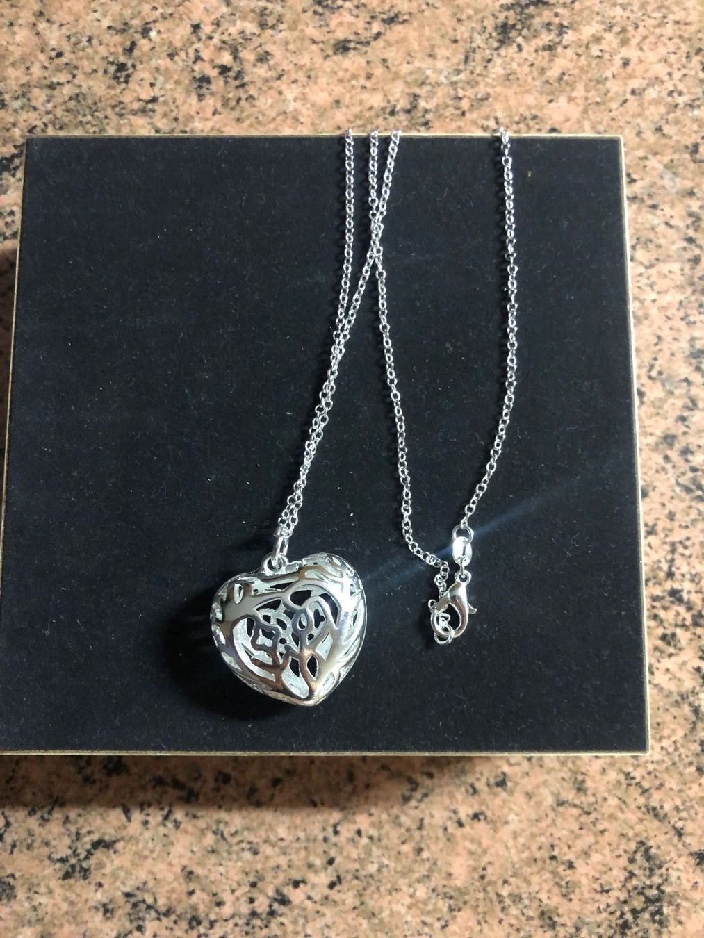 Ketten: Collier avec pendentif coeur 24cm – Neu (gemäss Beschreibung) aus Chamoson von Pince26 3