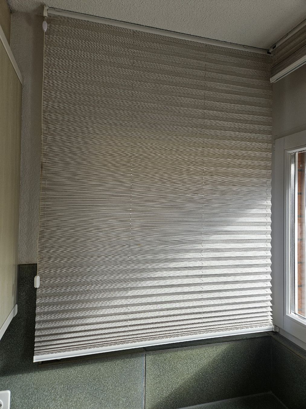 Tende da sole: Plissee 123x93.5cm – Usato da Wettswil venduto da Sbaschti