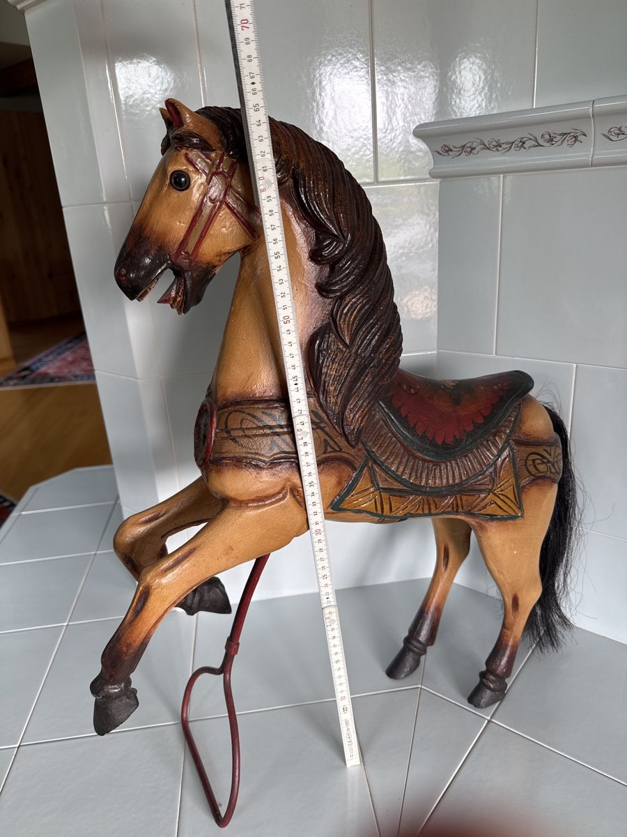 Tutte le decorazioni: Karussellpferd – Usato da Winterthur venduto da inf_h528 5