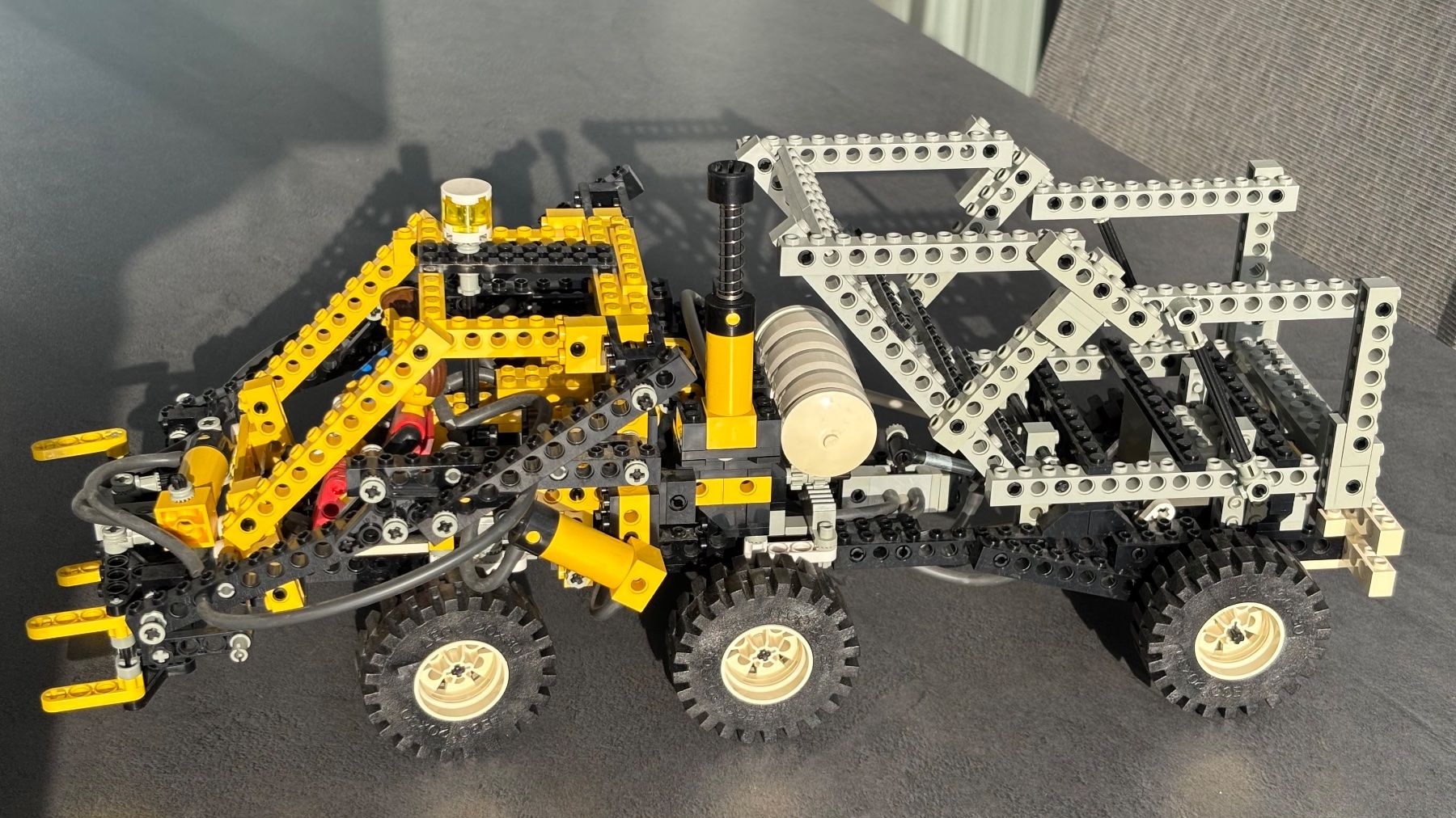 Technics Kit di costruzioni: LEGO Technic 8868 Truck – Usato da Gelterkinden venduto da Brainopol