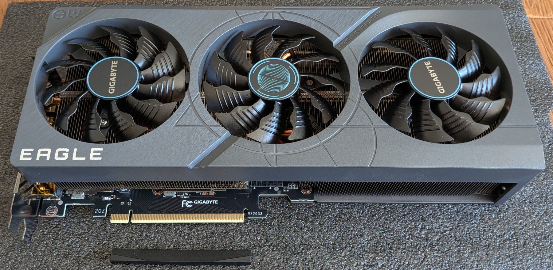 Gigabyte Grafikkarten: Gigabyte GeForce RTX 4070 Ti EAGLE 12G WINDFORCE (rev. 1.0) – Gebraucht aus Stabio von Schub08