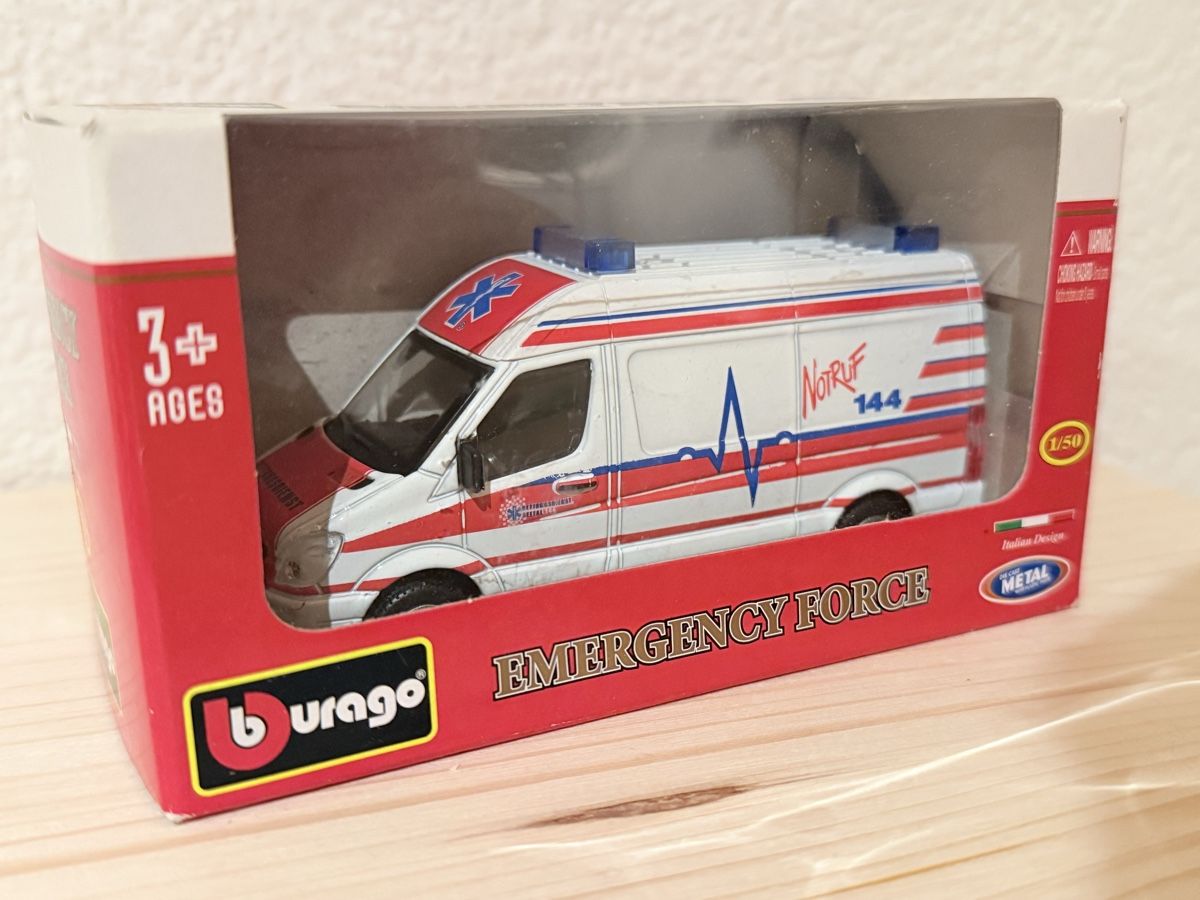 Mercedes-Benz Modellini d'auto: Ambulanz Mercedes 1:50 – Usato da Affoltern BE venduto da _Kaeser_ 1